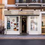 Ci troviamo quindi in via Crispi 68, nel quartiere Libert� di Bari